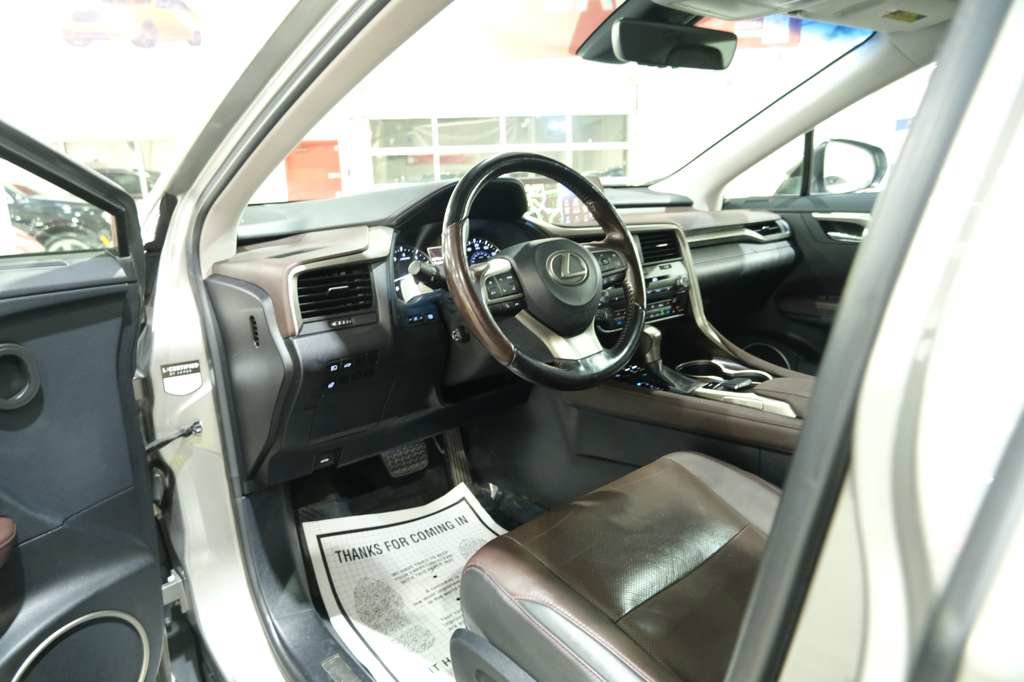 Used 2018 Lexus RX 350L AWD image 16