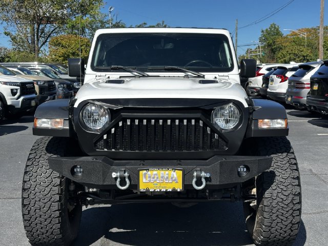 Used 2021 Jeep Gladiator Rubicon AWD/4WD image 2
