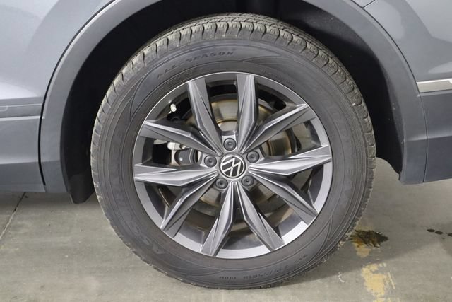 Used 2023 Volkswagen Tiguan SE FWD image 39