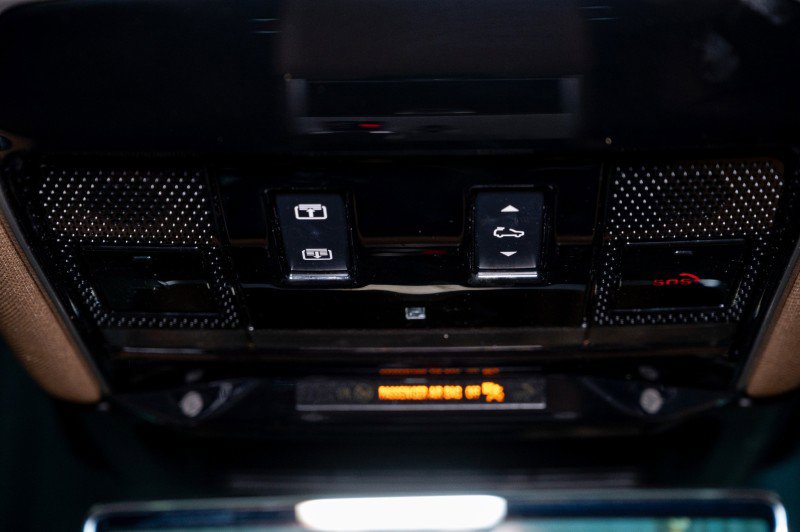 Used 2024 Land Rover Range Rover Long Wheelbase SE image 24