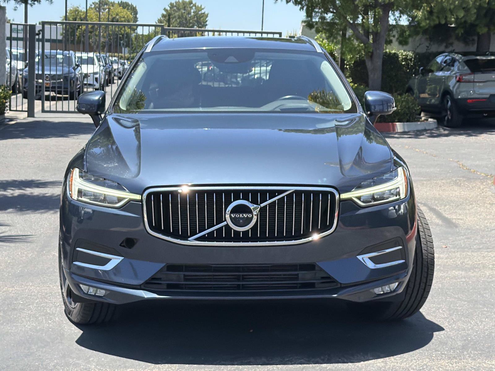 Used 2020 Volvo XC60 T6 Inscription w/ Protection Package Premier AWD/4WD image 2