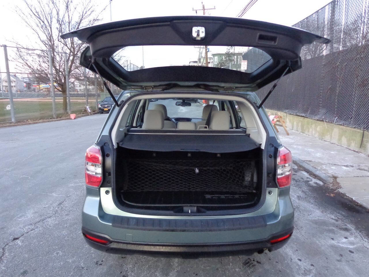 Used 2014 Subaru Forester 2.5i image 27