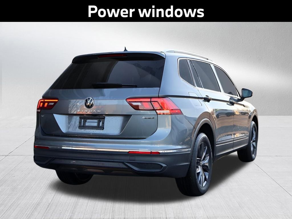 Used 2024 Volkswagen Tiguan SE image 6