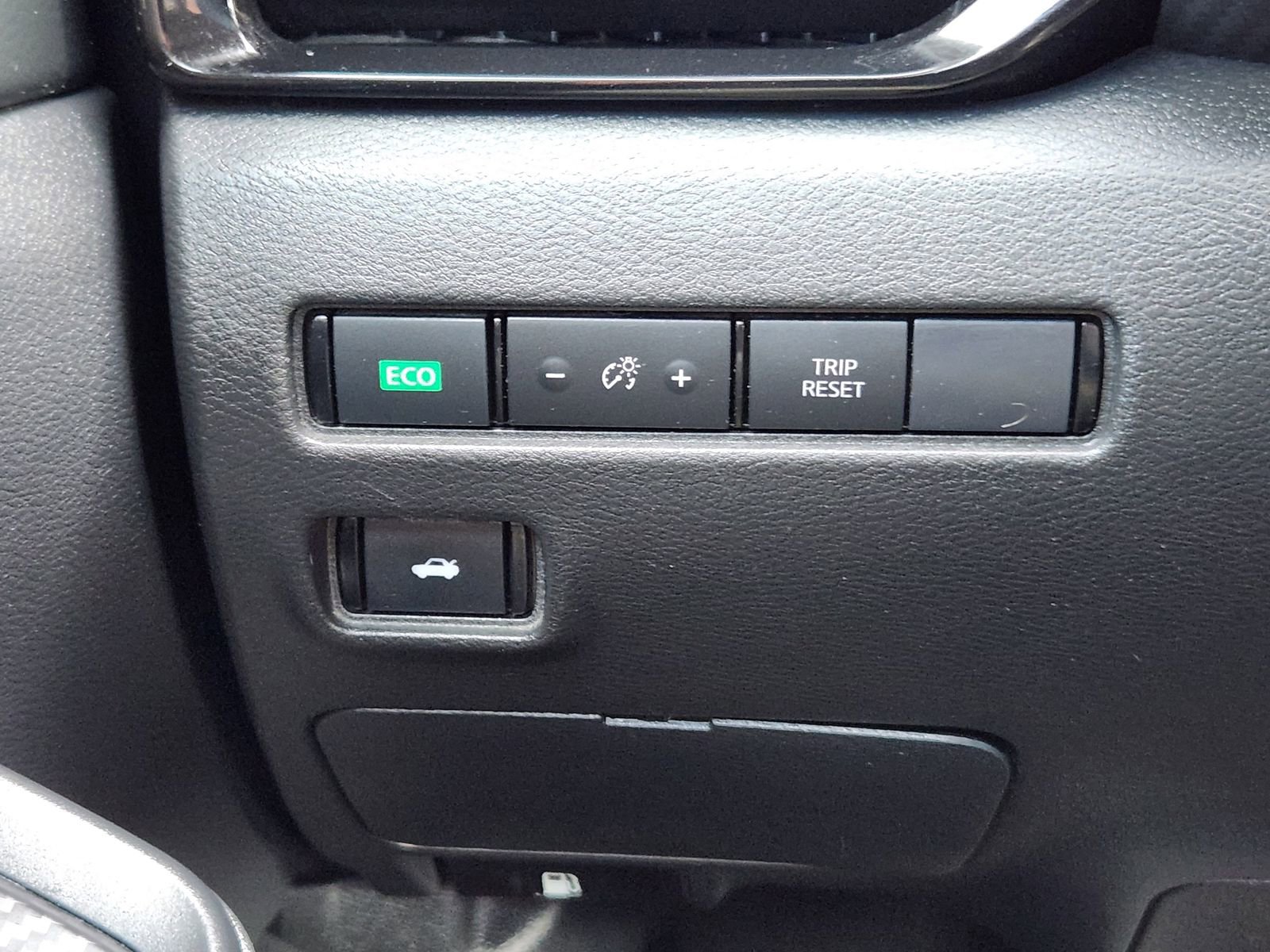 Used 2023 Nissan Sentra SV image 29