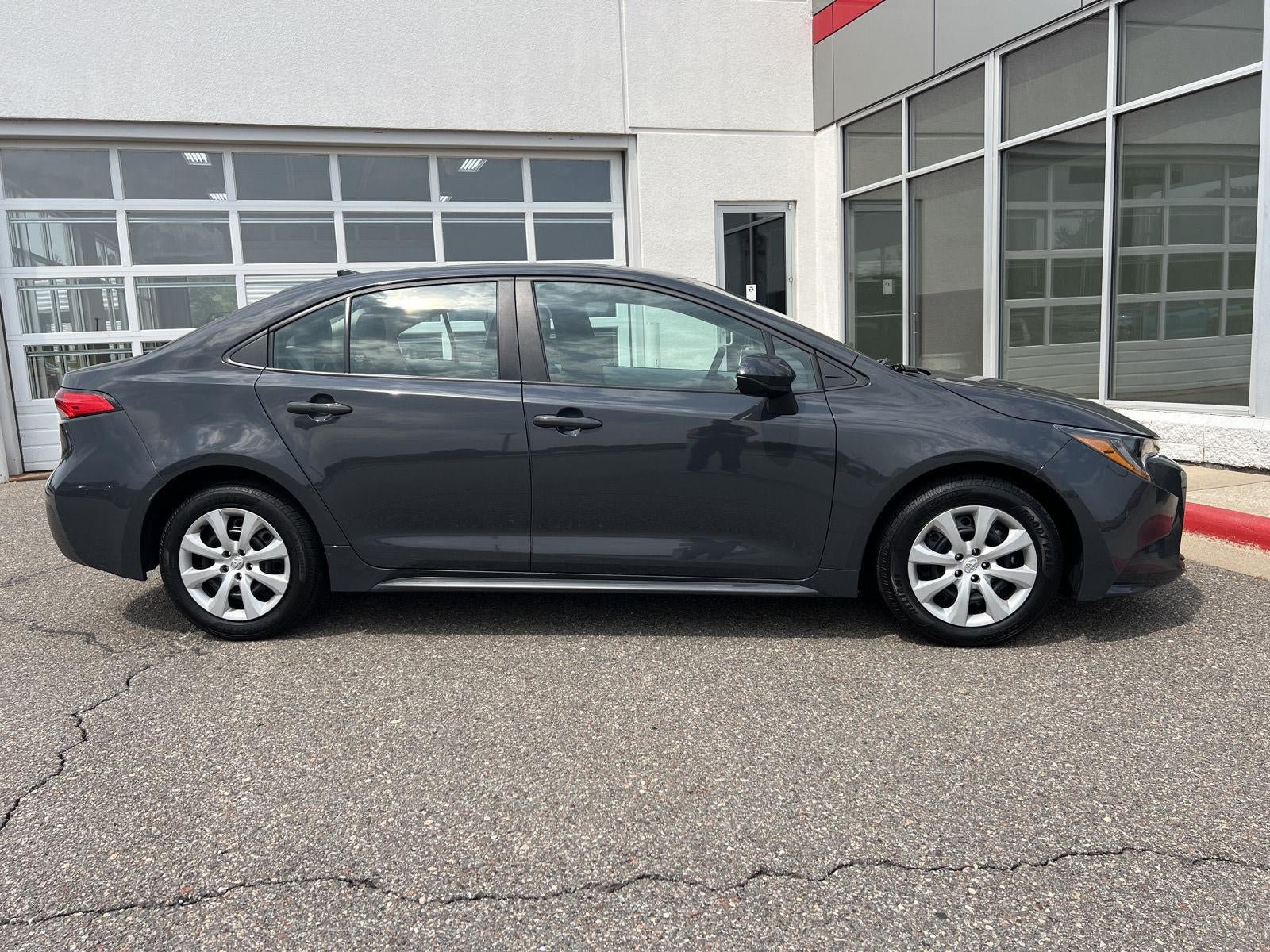 Used 2024 Toyota Corolla LE FWD image 17