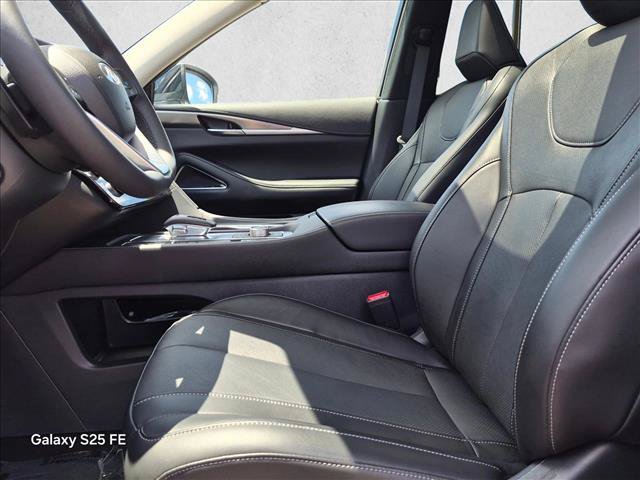 Used 2025 INFINITI QX60 Luxe AWD/4WD image 17