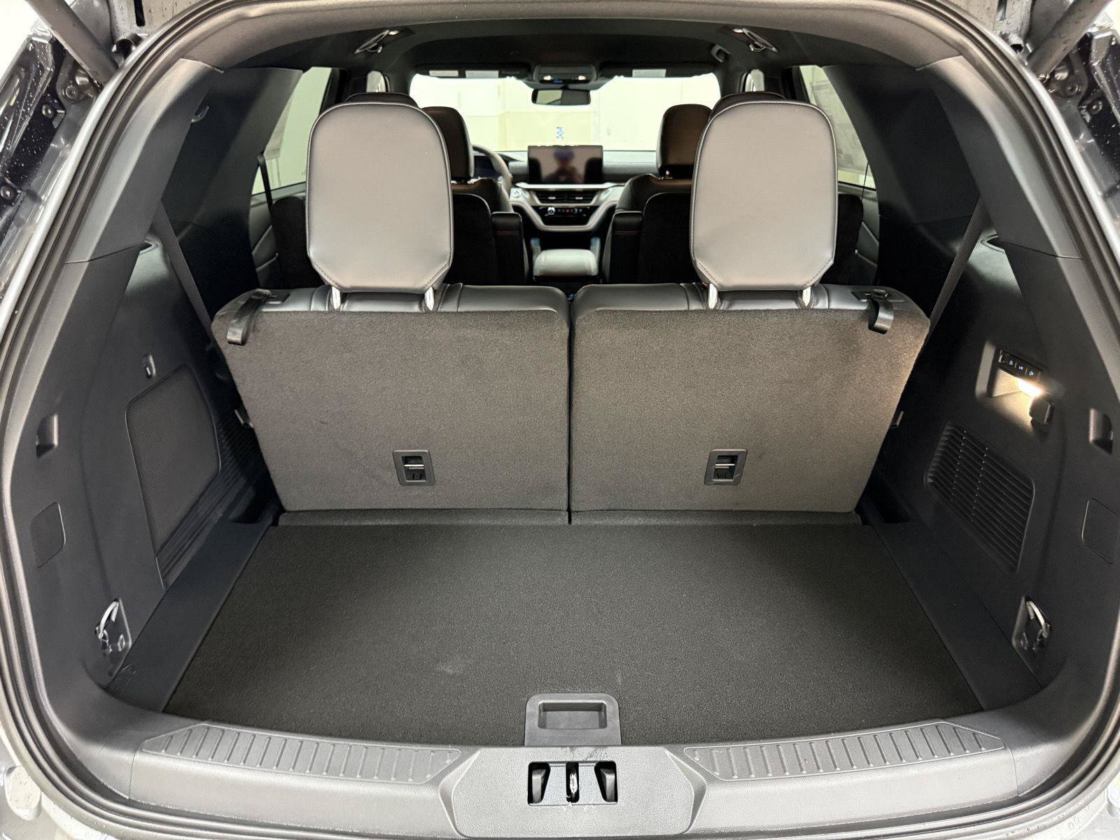 New 2026 Ford Explorer ST AWD/4WD image 28