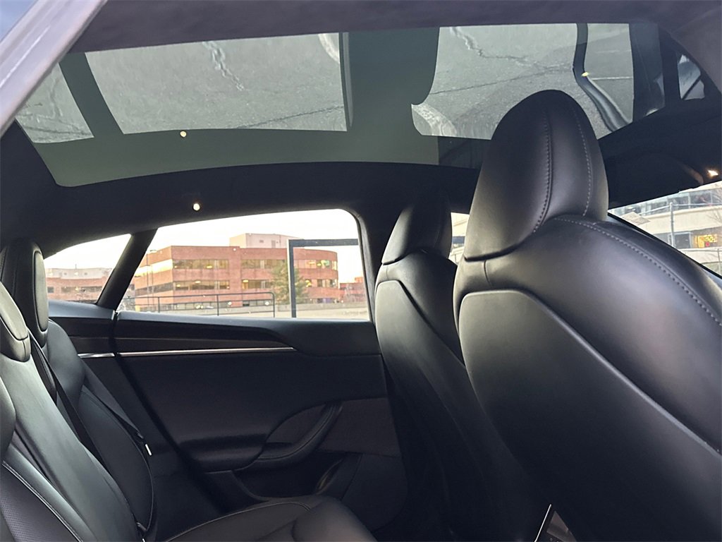 Used 2021 Tesla Model S Plaid image 16