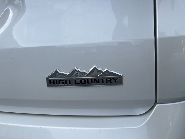 Used 2021 Chevrolet Traverse High Country image 9
