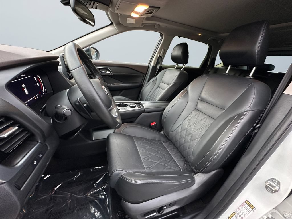 Used 2023 Nissan Rogue Platinum w/ Platinum Premium Package AWD/4WD image 9