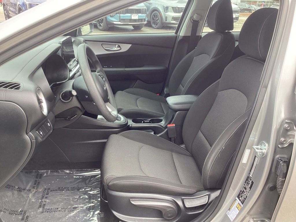 Used 2023 Kia Forte LXS image 12