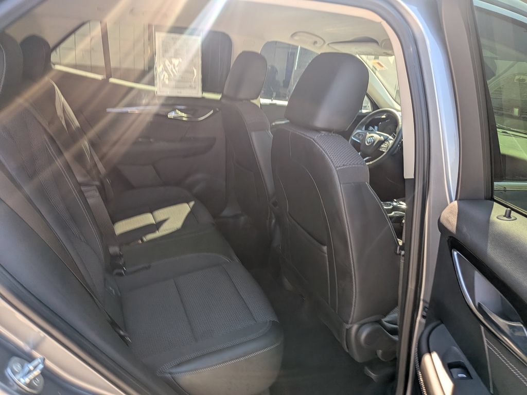 Used 2022 Buick Envision Preferred FWD image 35
