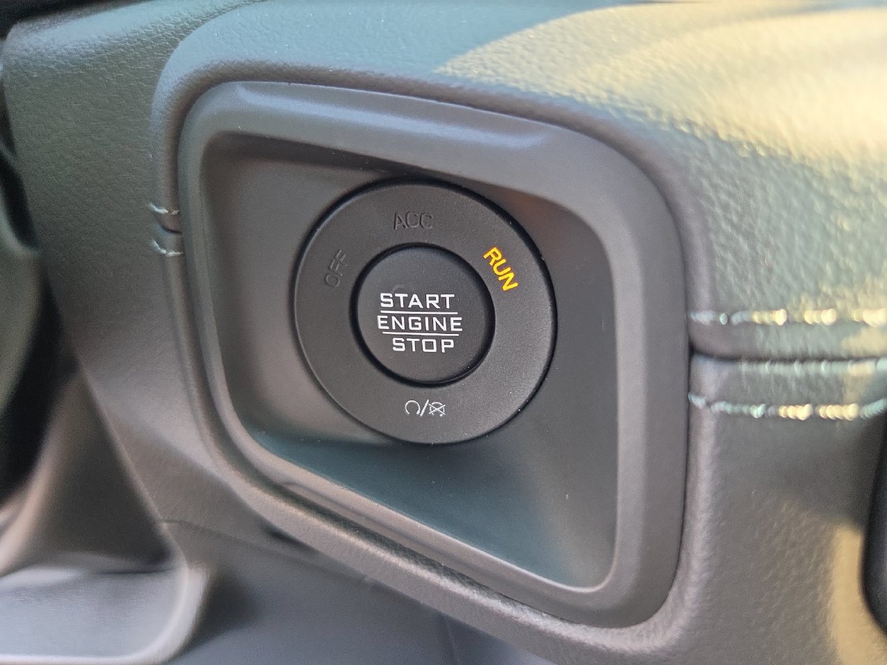 New 2026 Jeep Wrangler Unlimited Sahara AWD/4WD image 29