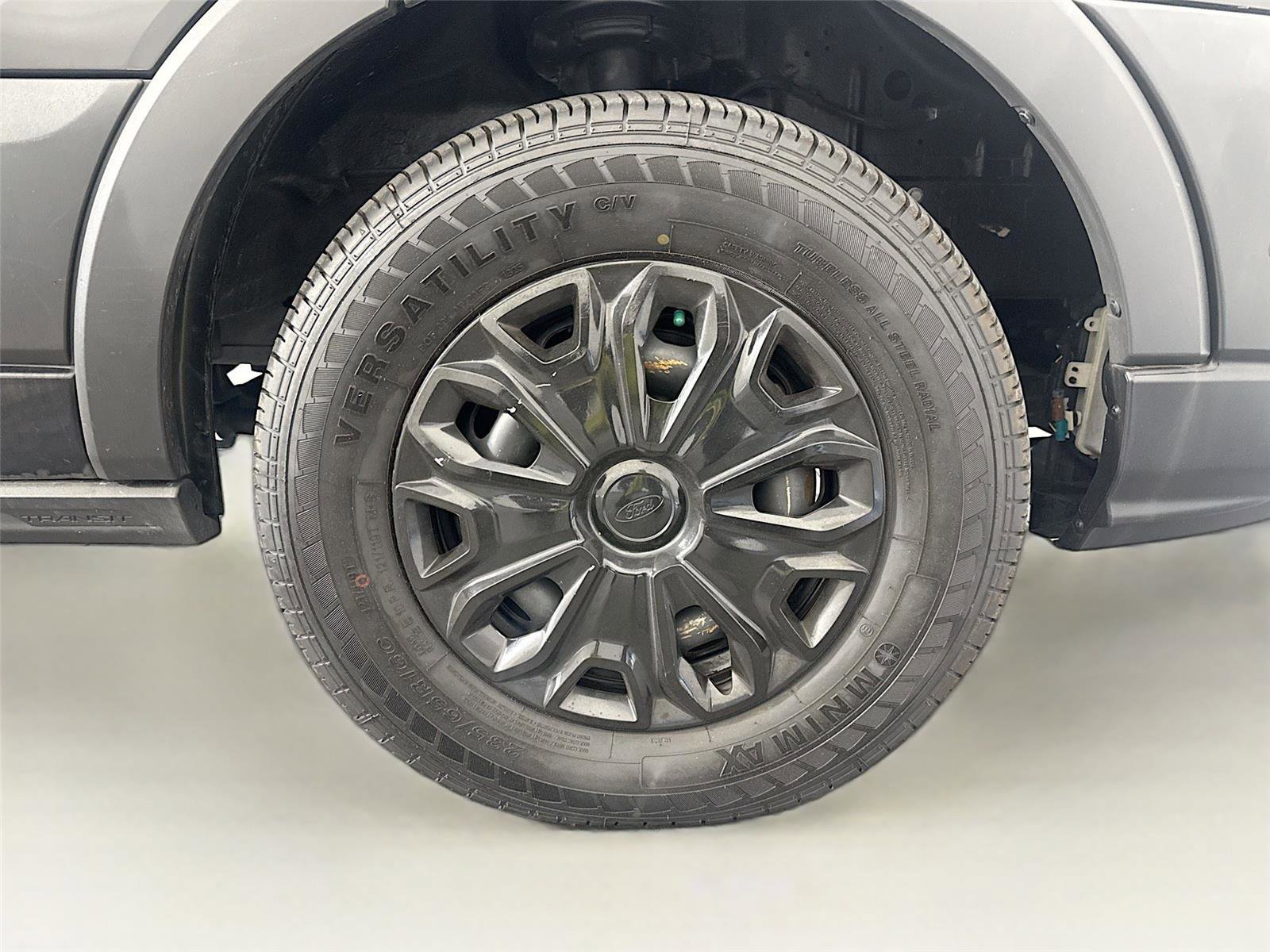 Used 2024 Ford Transit 350 XLT image 30