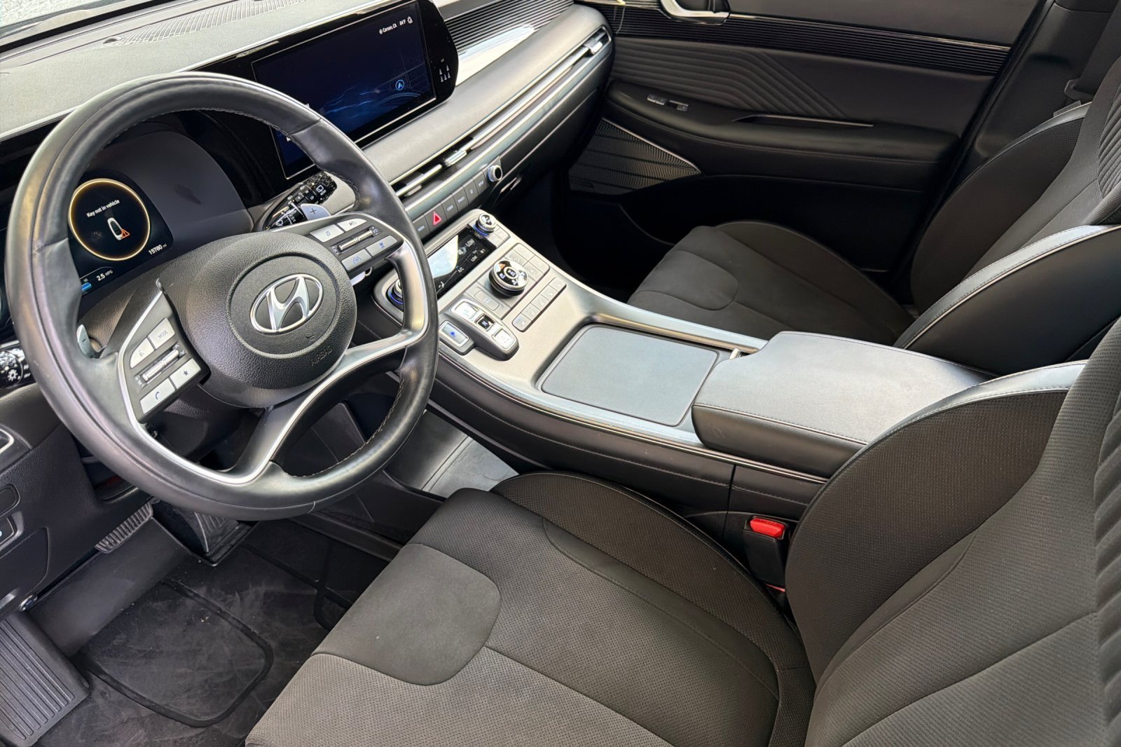 Used 2024 Hyundai Palisade Calligraphy AWD/4WD image 9