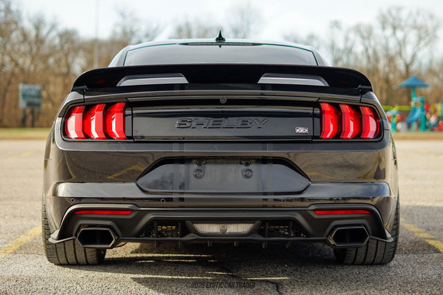 Used 2022 Ford Mustang GT Premium w/ GT Performance Package RWD image 7