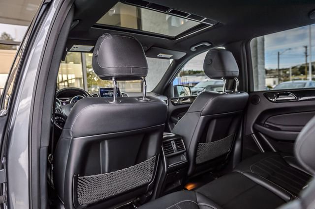 Used 2017 Mercedes-Benz GLS 450 4MATIC image 50