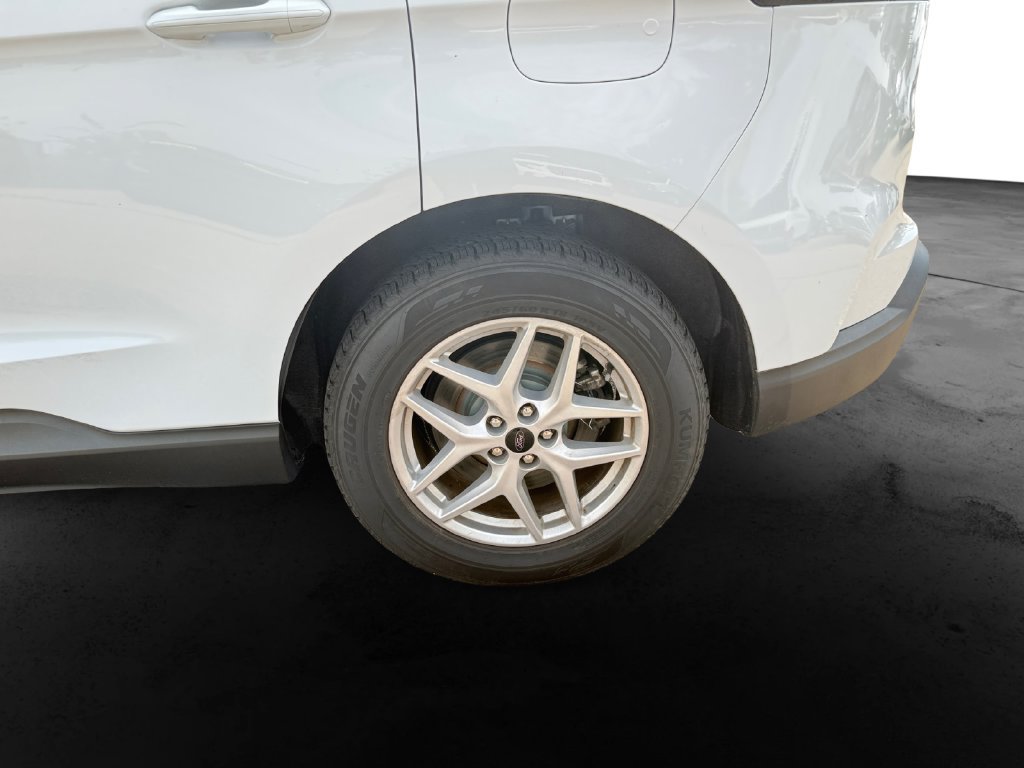 Used 2024 Ford Edge SEL AWD/4WD image 12