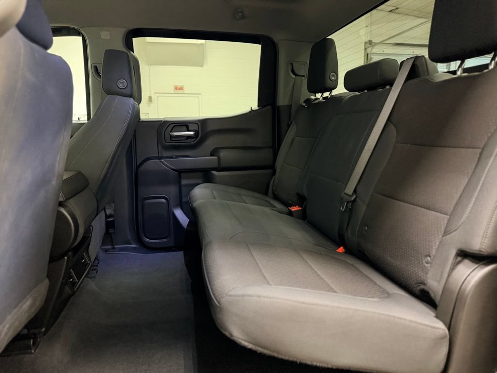 Used 2019 Chevrolet Silverado 1500 Custom w/ Custom Value Package AWD/4WD image 23