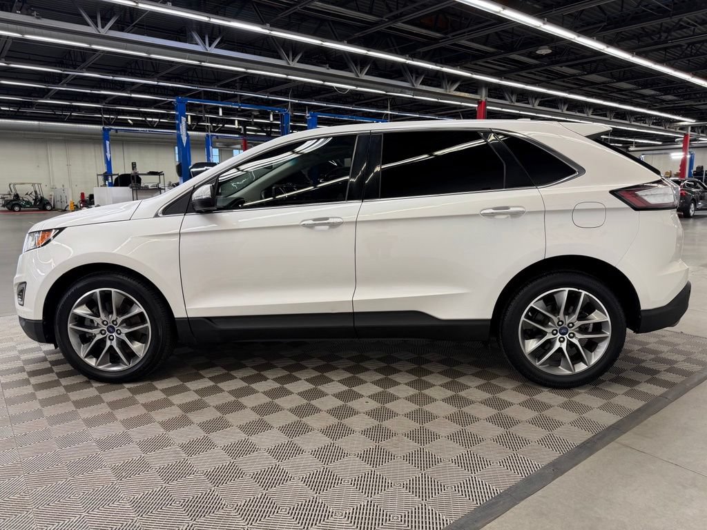 Used 2017 Ford Edge Titanium w/ Equipment Group 301A AWD/4WD image 4