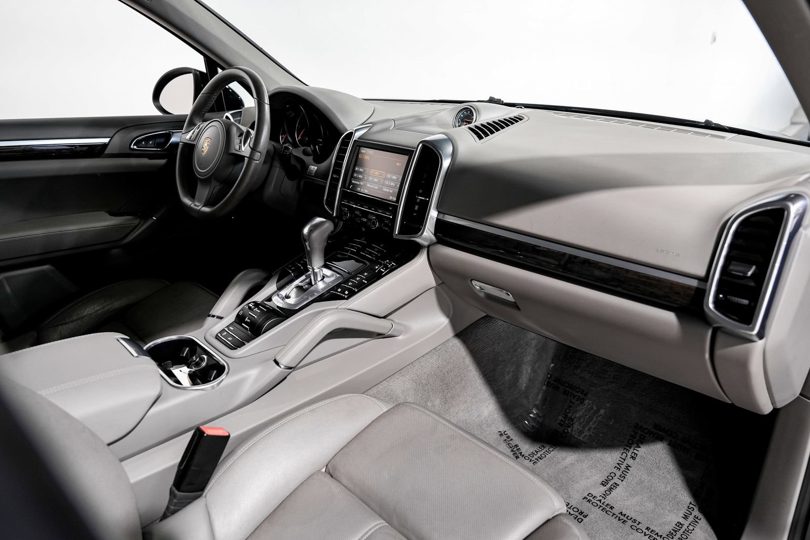 Used 2013 Porsche Cayenne Diesel AWD/4WD image 26