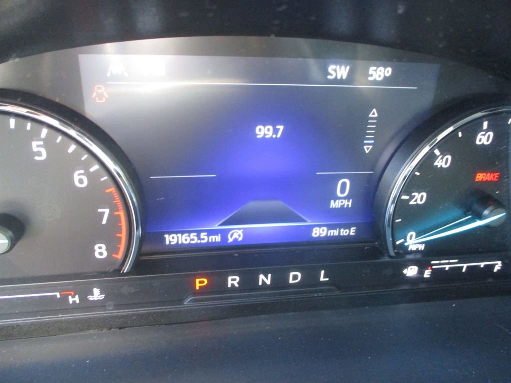 Used 2024 Ford Explorer XLT w/ Equipment Group 202A image 11