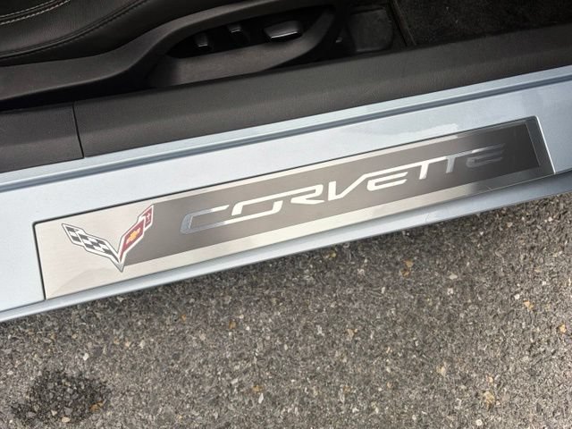 Used 2017 Chevrolet Corvette Stingray Coupe RWD image 31