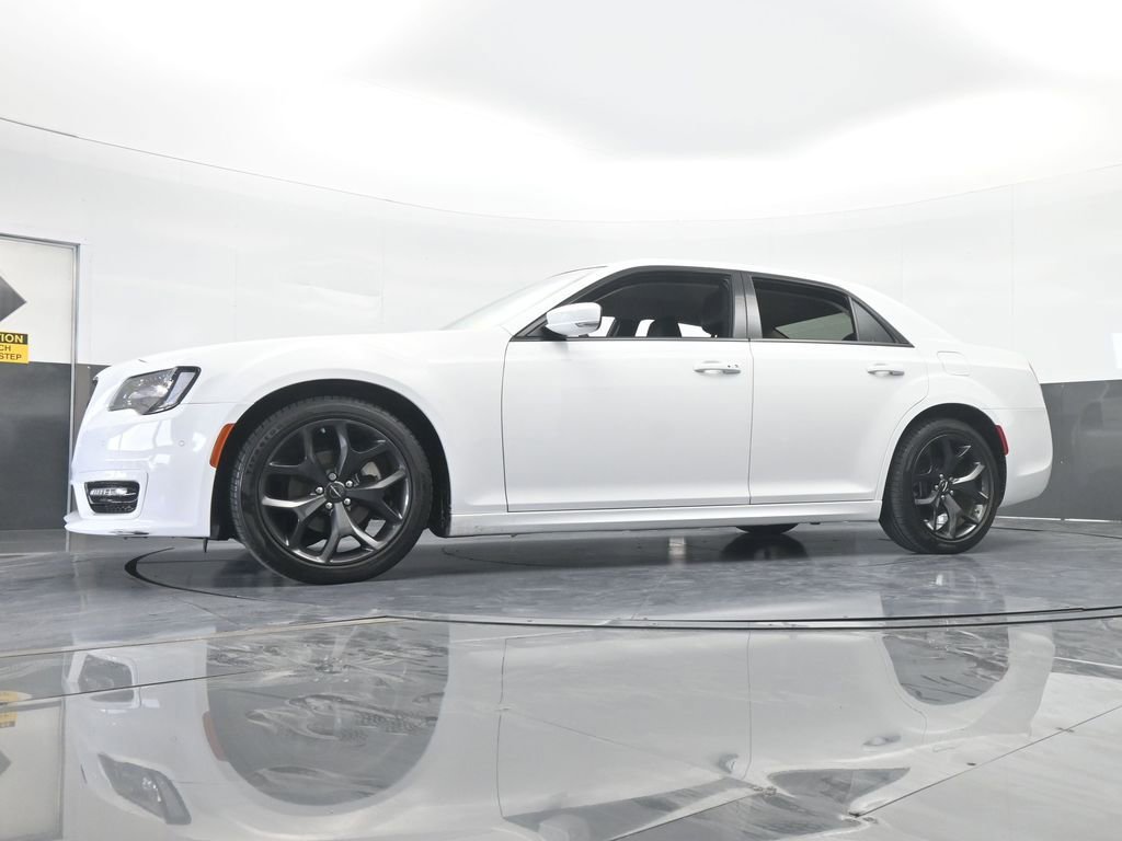Used 2023 Chrysler 300 Touring L image 52