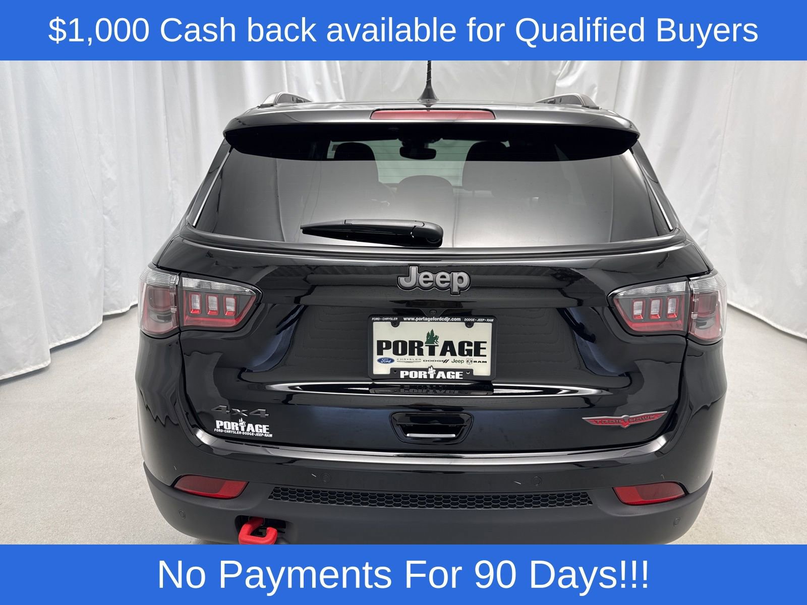 New 2026 Jeep Compass Trailhawk w/ Sun, Sound & Navigation Group image 4