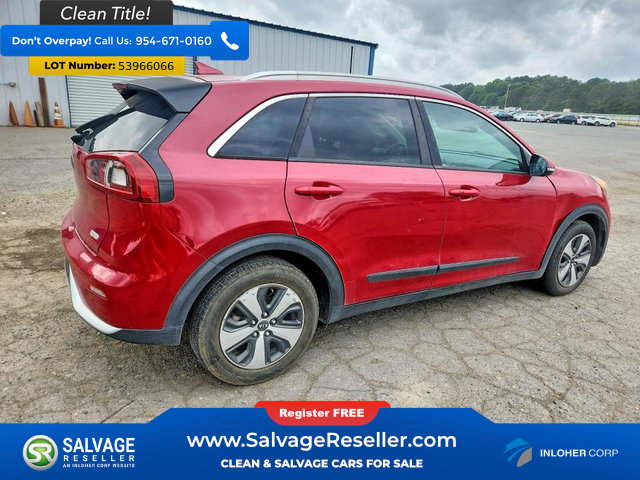 Used 2017 Kia Niro EX FWD image 4