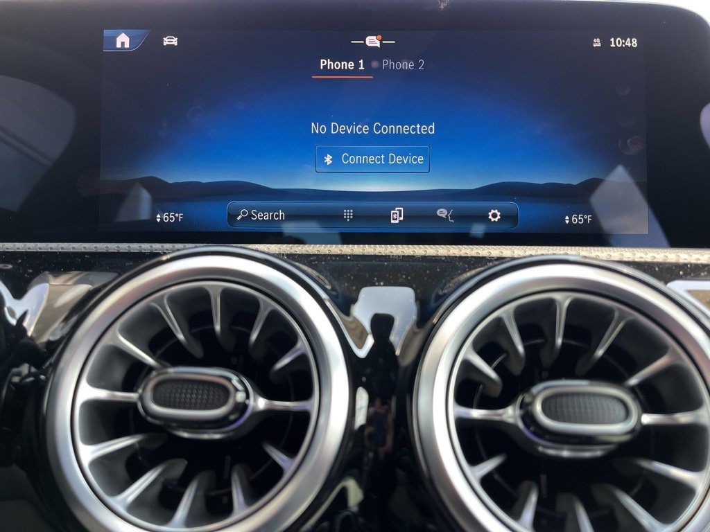 Used 2025 Mercedes-Benz CLA 35 AMG 4MATIC image 33