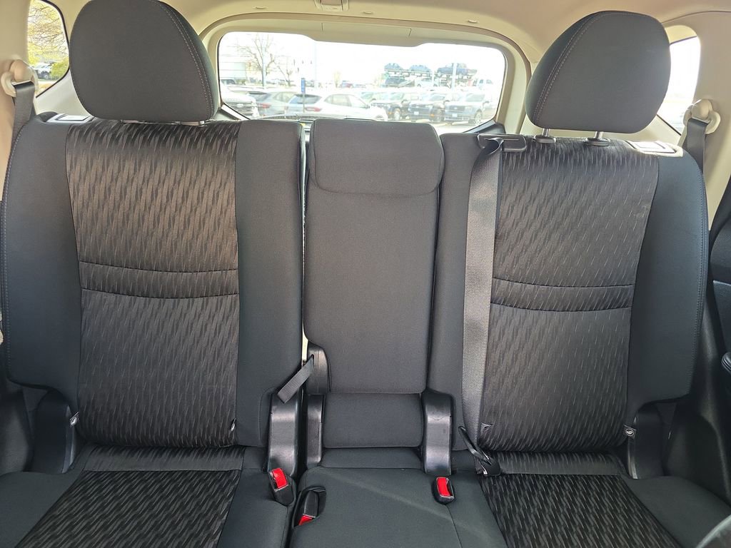 Used 2018 Nissan Rogue S image 35