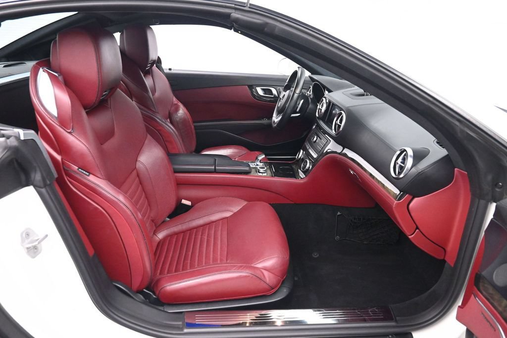 Used 2018 Mercedes-Benz SL 550 image 19