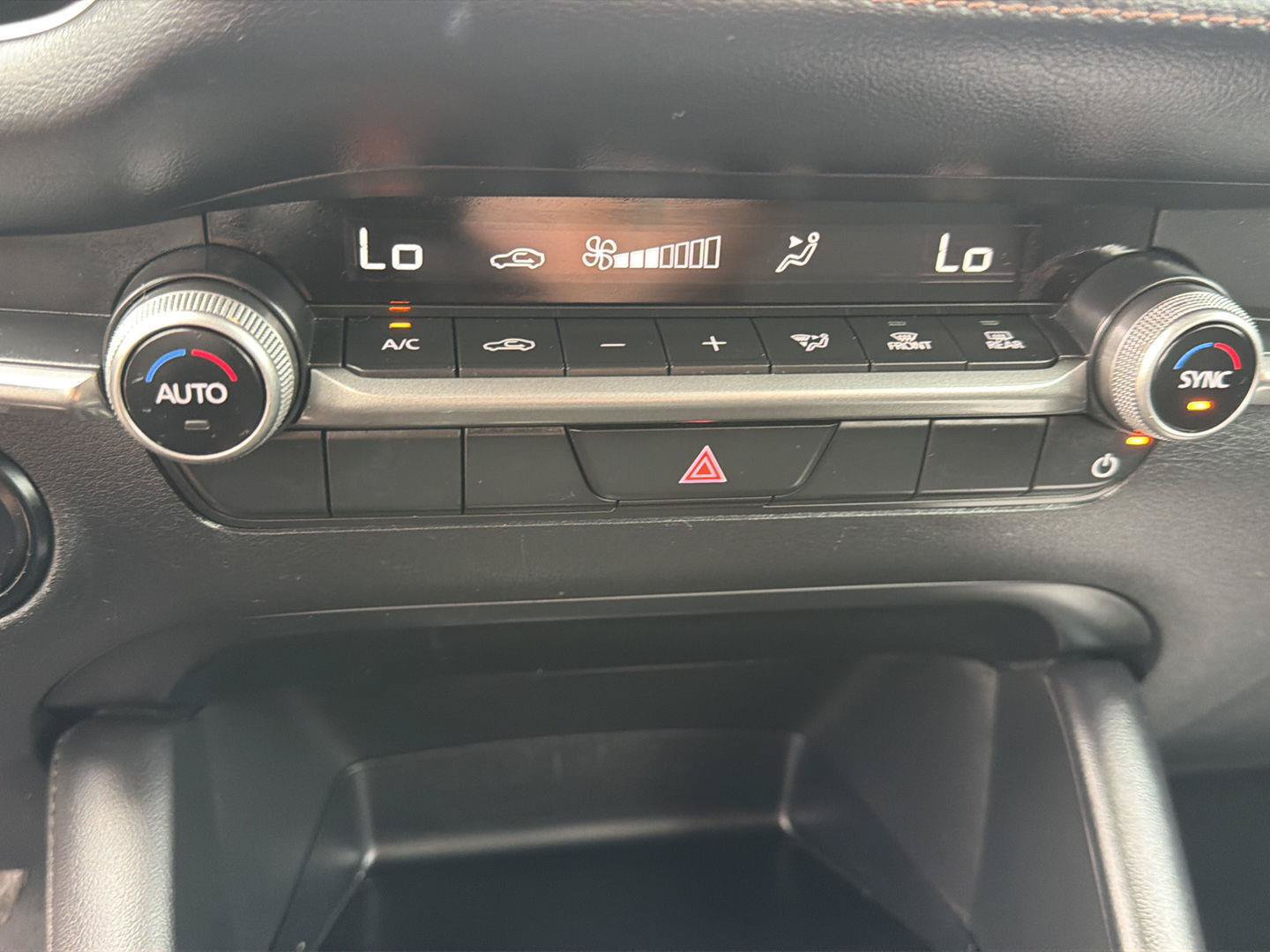 Used 2025 MAZDA MAZDA3 s Sport FWD image 26