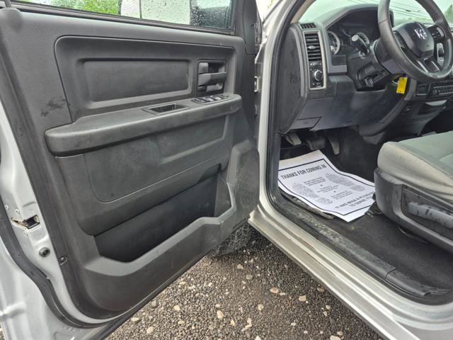 Used 2018 RAM 2500 Tradesman w/ Chrome Appearance Group AWD/4WD image 9