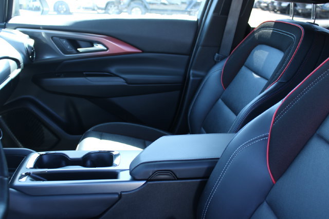 Used 2025 Chevrolet Equinox EV RS FWD image 23