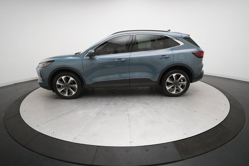 Used 2023 Ford Escape Platinum image 24