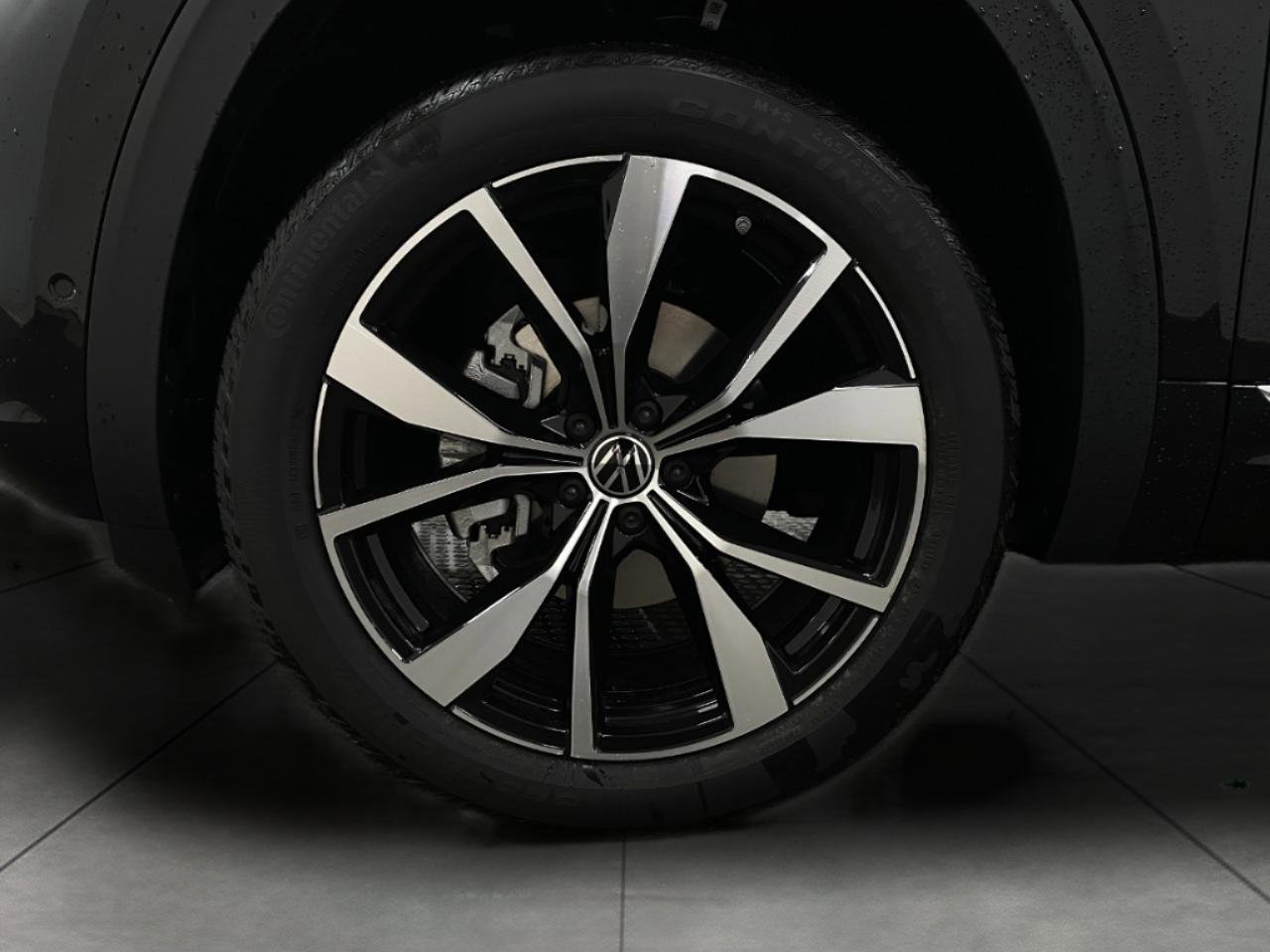 New 2026 Volkswagen Atlas SEL Premium R-Line image 13