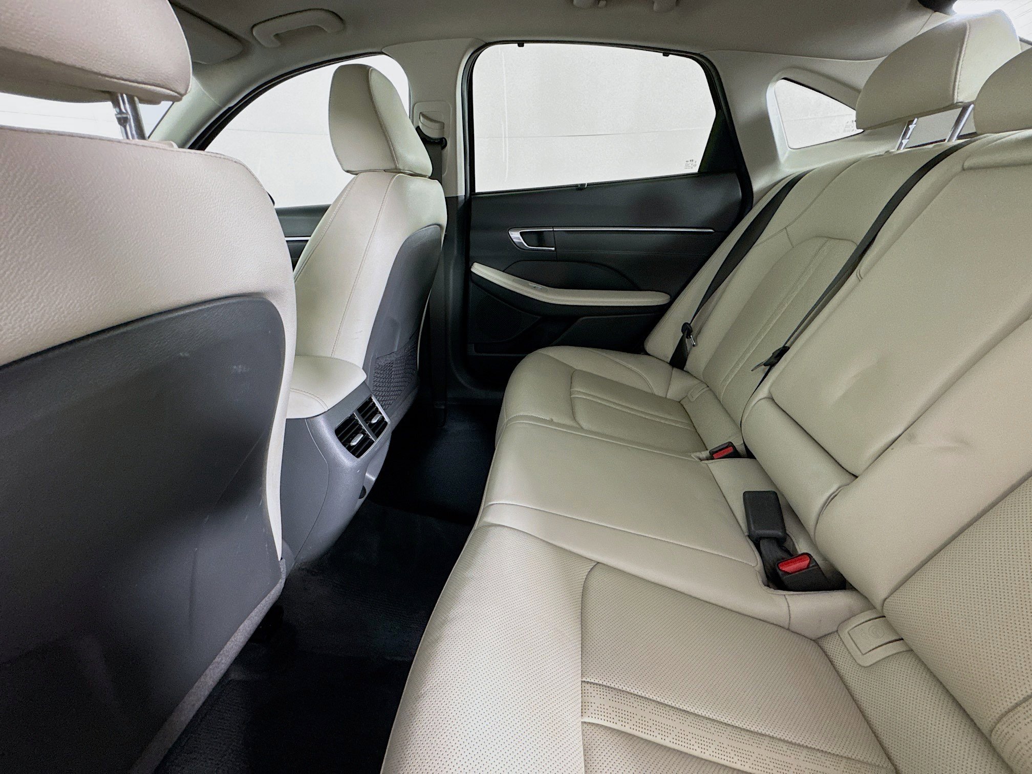 Used 2023 Hyundai Sonata Limited image 24