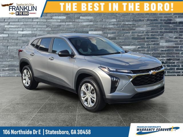 Used 2024 Chevrolet Trax LS w/ Driver Confidence Package image 7