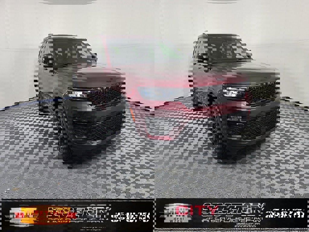 New 2025 Jeep Grand Cherokee Limited w/ Black Appearance Package