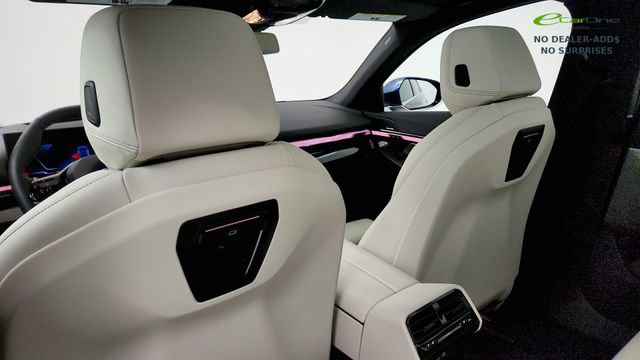 Used 2025 BMW i5 eDrive40i RWD image 47