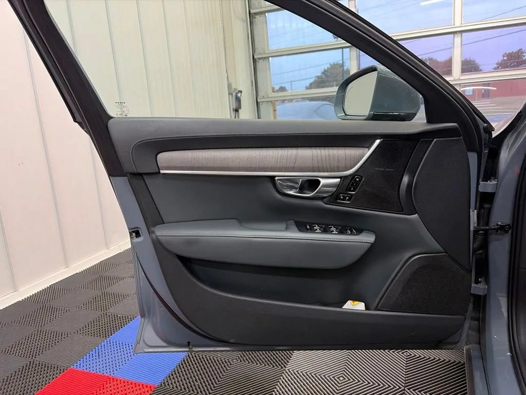 Used 2021 Volvo S90 T6 Inscription AWD/4WD image 9