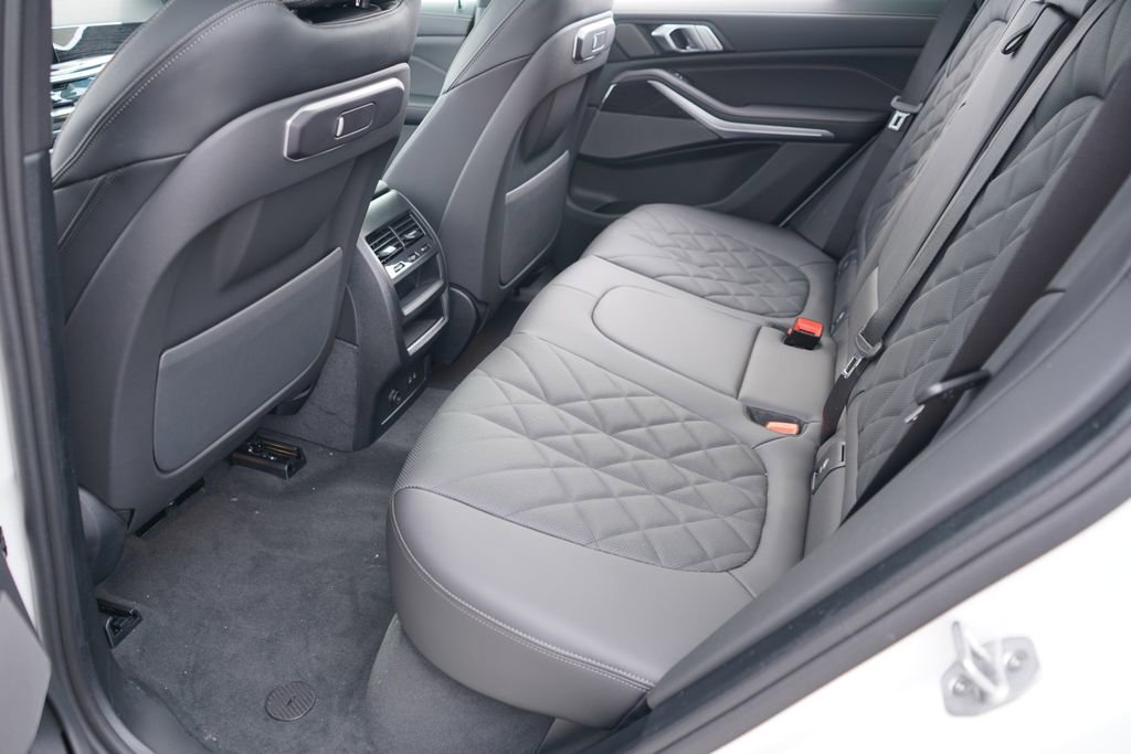 New 2026 BMW X5 xDrive50e w/ M Sport Package image 19