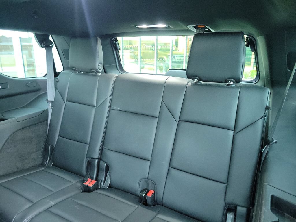 Used 2024 Cadillac Escalade Luxury RWD image 15