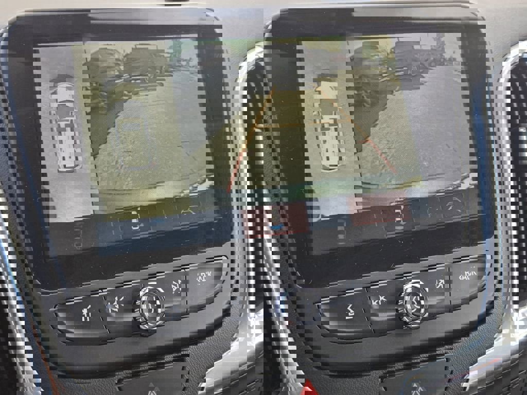 Used 2018 Chevrolet Equinox Premier image 10