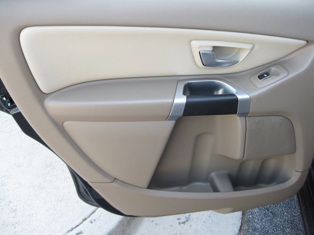Used 2012 Volvo XC90 3.2 AWD/4WD image 27