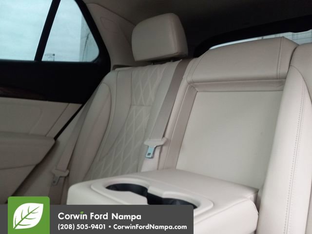 Used 2023 Buick Envision Avenir image 25