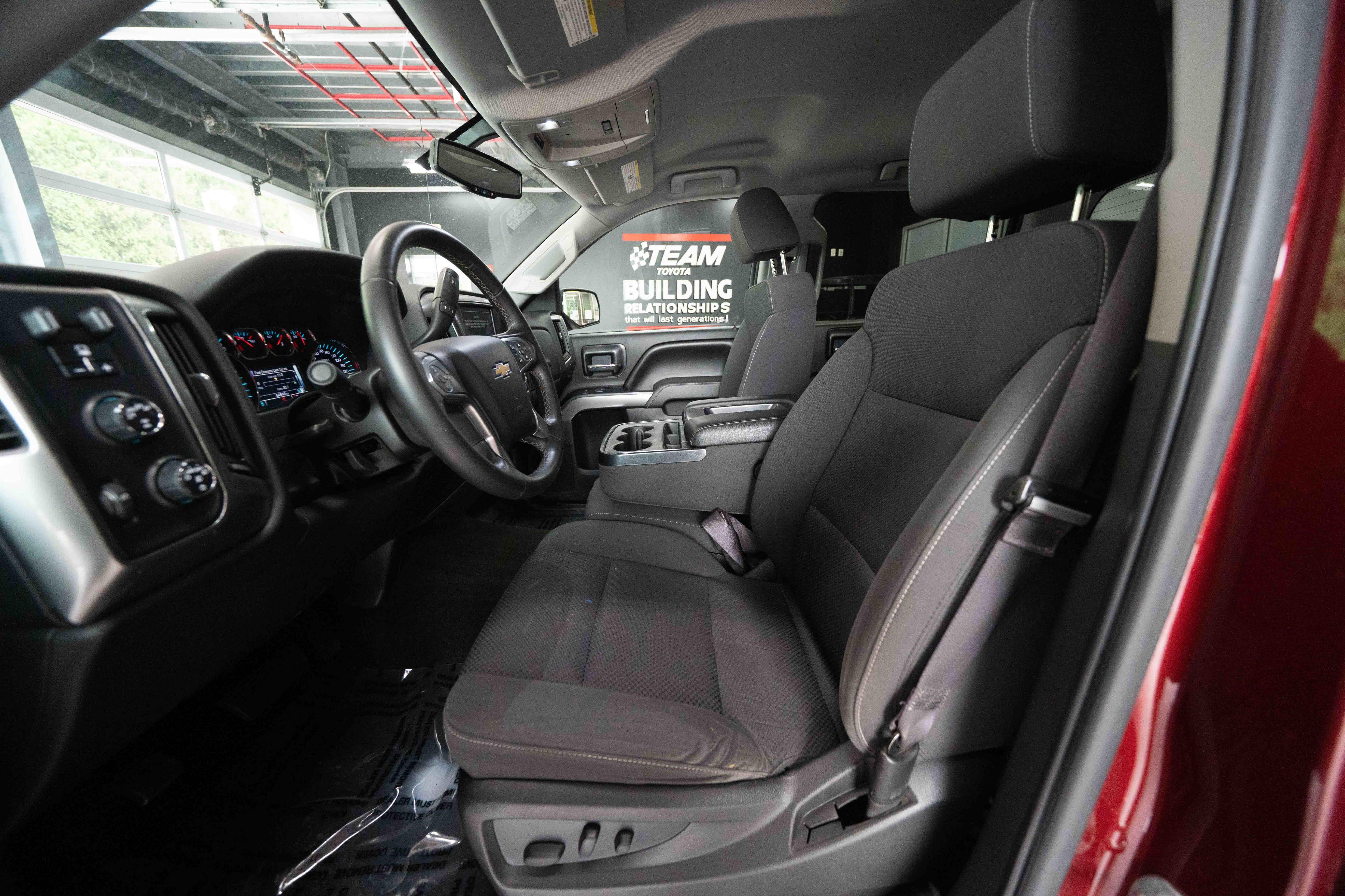 Used 2017 Chevrolet Silverado 1500 LT w/ All Star Edition AWD/4WD image 9