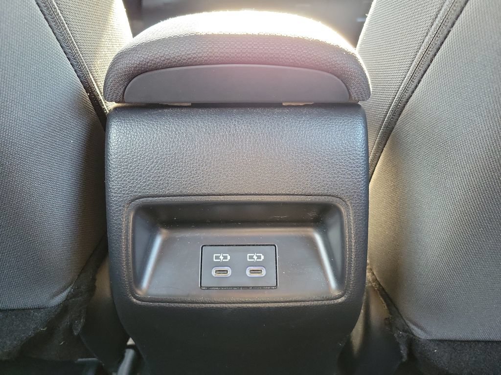 Used 2024 Toyota Corolla LE FWD image 11
